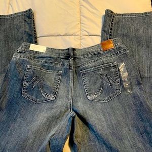 Maurices New Jeans Size 16 Long